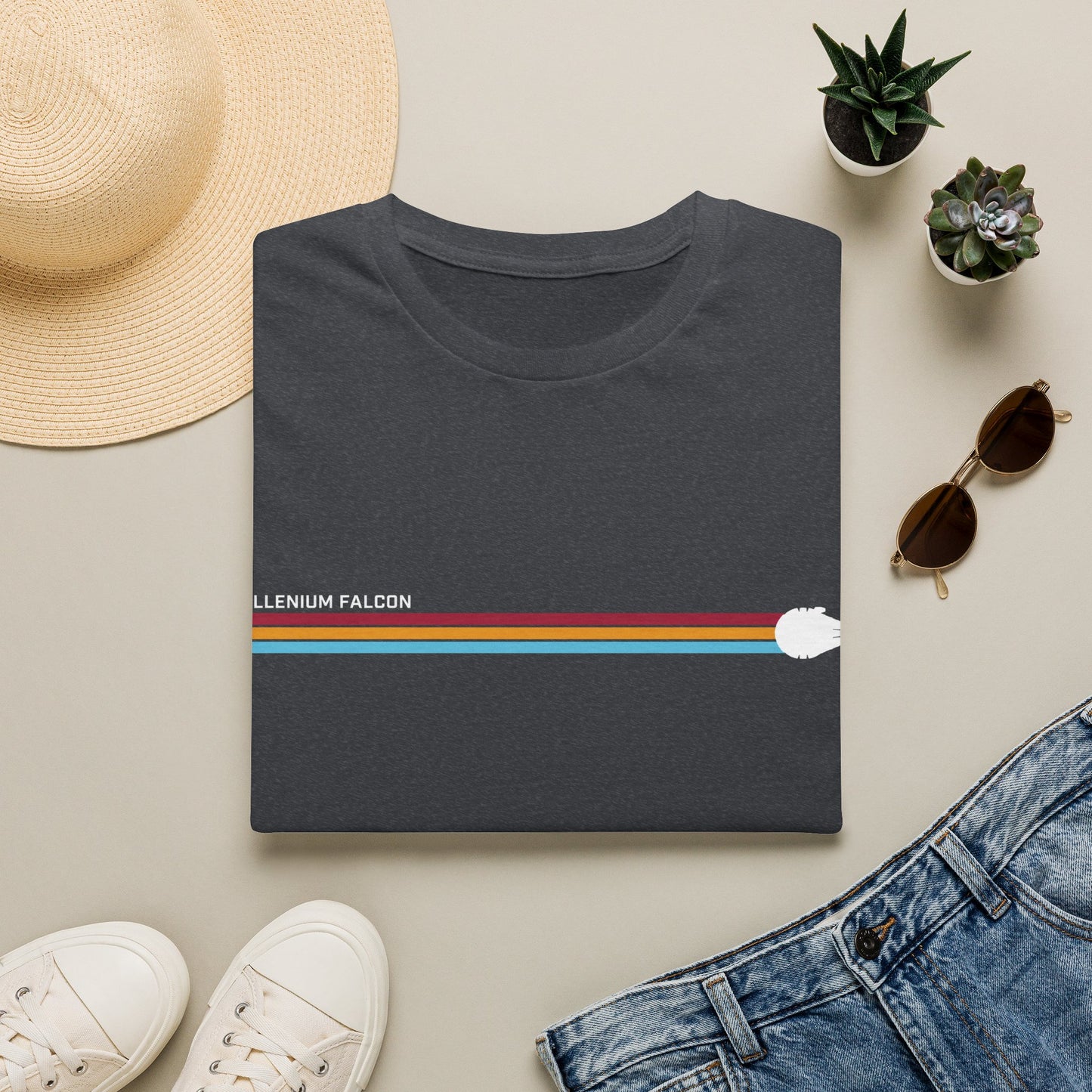 Millennium Falcon Hyperspace Tee – Minimalistisches Sci-Fi T-Shirt
